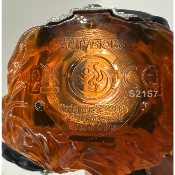 Skylanders SuperChargers Dark Spitfire Figure, Dark Hot Streak Vehicle - Picture 5 of 5